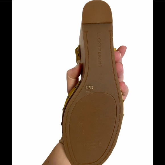 Lucky Brand Zashti Wooden Wedge Suede Sandals New - Picture 5 of 9